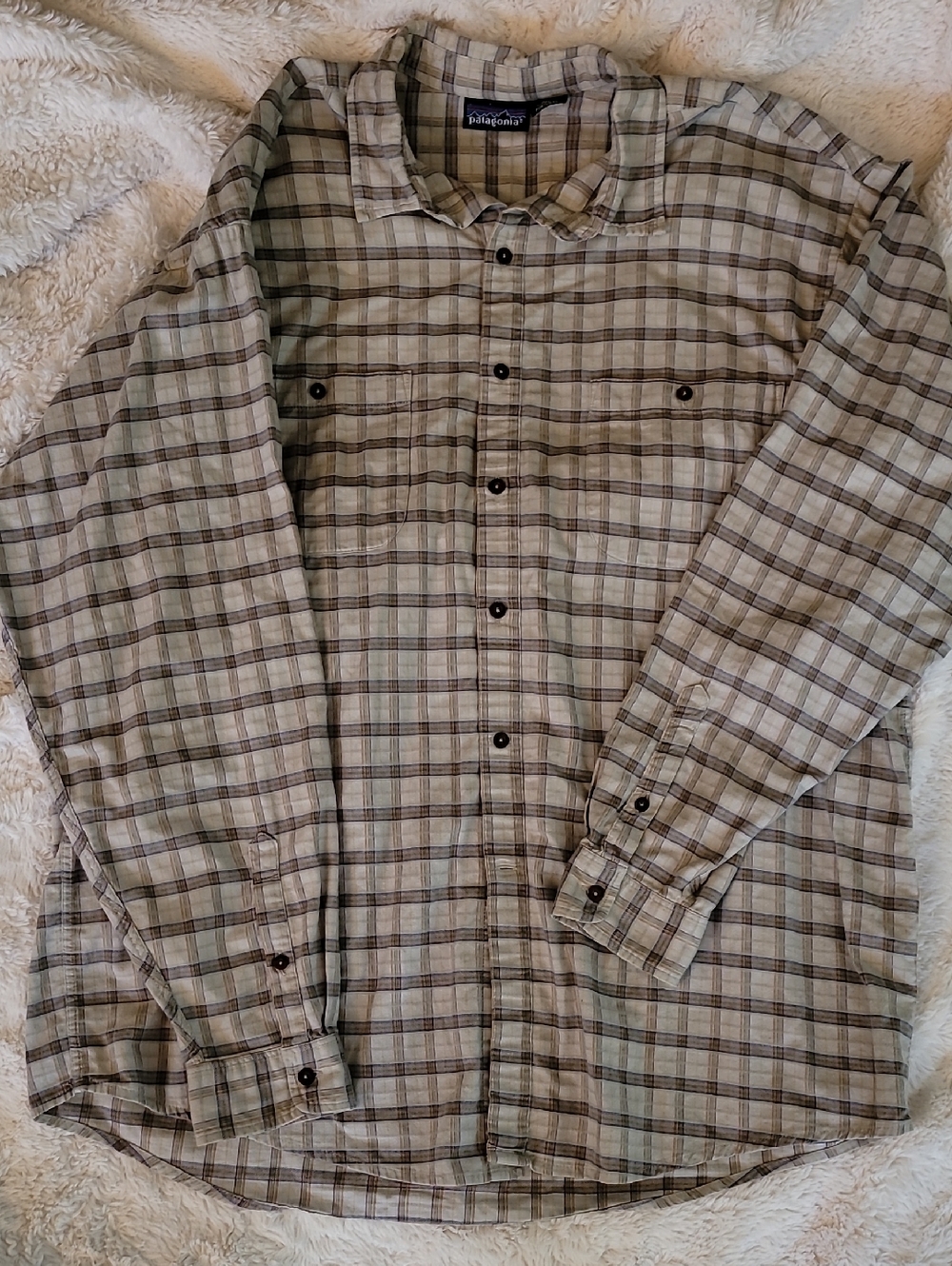 Patagonia Beige Plaid Button-down Long Sleeve